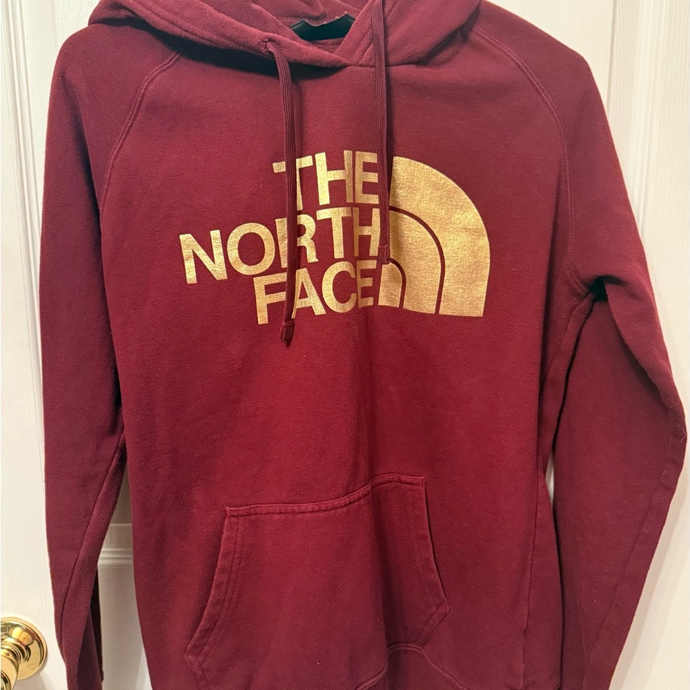 The North Face Women,s  Maroon Hoodie with Gold Logo SIZE M